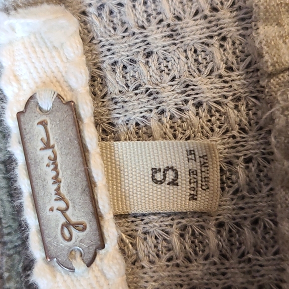 Gimmicks by BKE Blouse - Picture 9 of 16